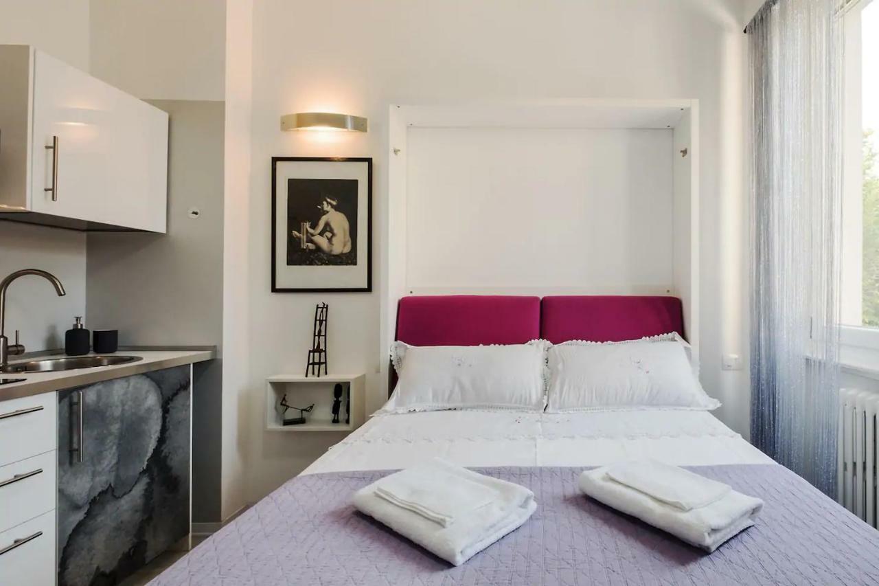 ℒovely & ℰlegant Studio Next To Duomo/Missori Milan Exterior photo